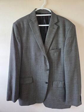 Men's Gray Two-Button Sport Coat Blazer